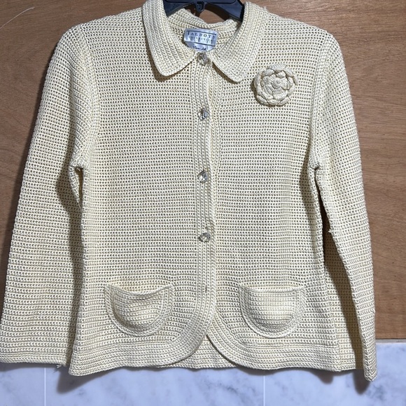 Vintage Talbots collection pure silk  with flower size M - Picture 2 of 16